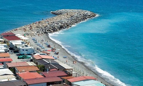 una panoramica dall'alto.