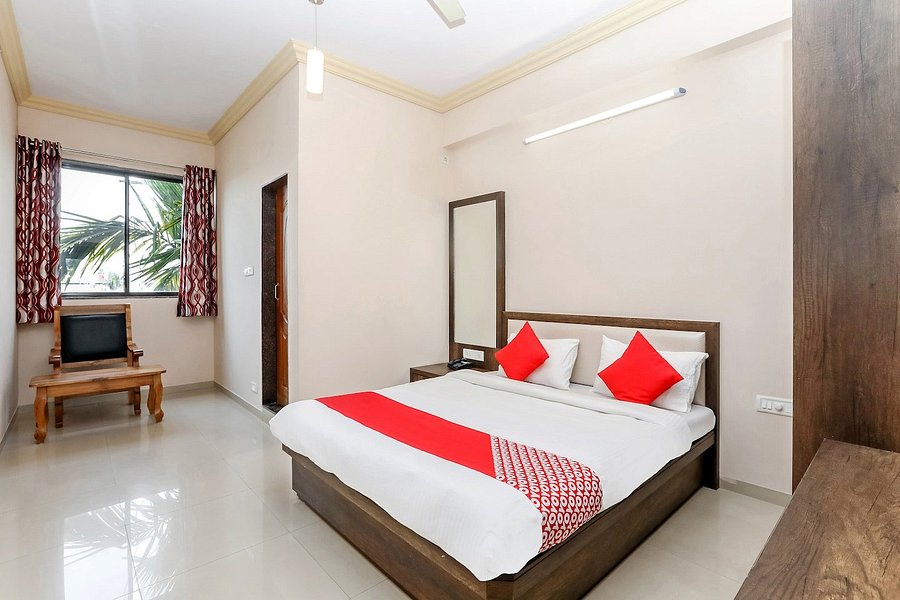 OYO 26603 HOTEL PRAKASH INTERNATIONAL  Gonikoppal  Hostel Reviews