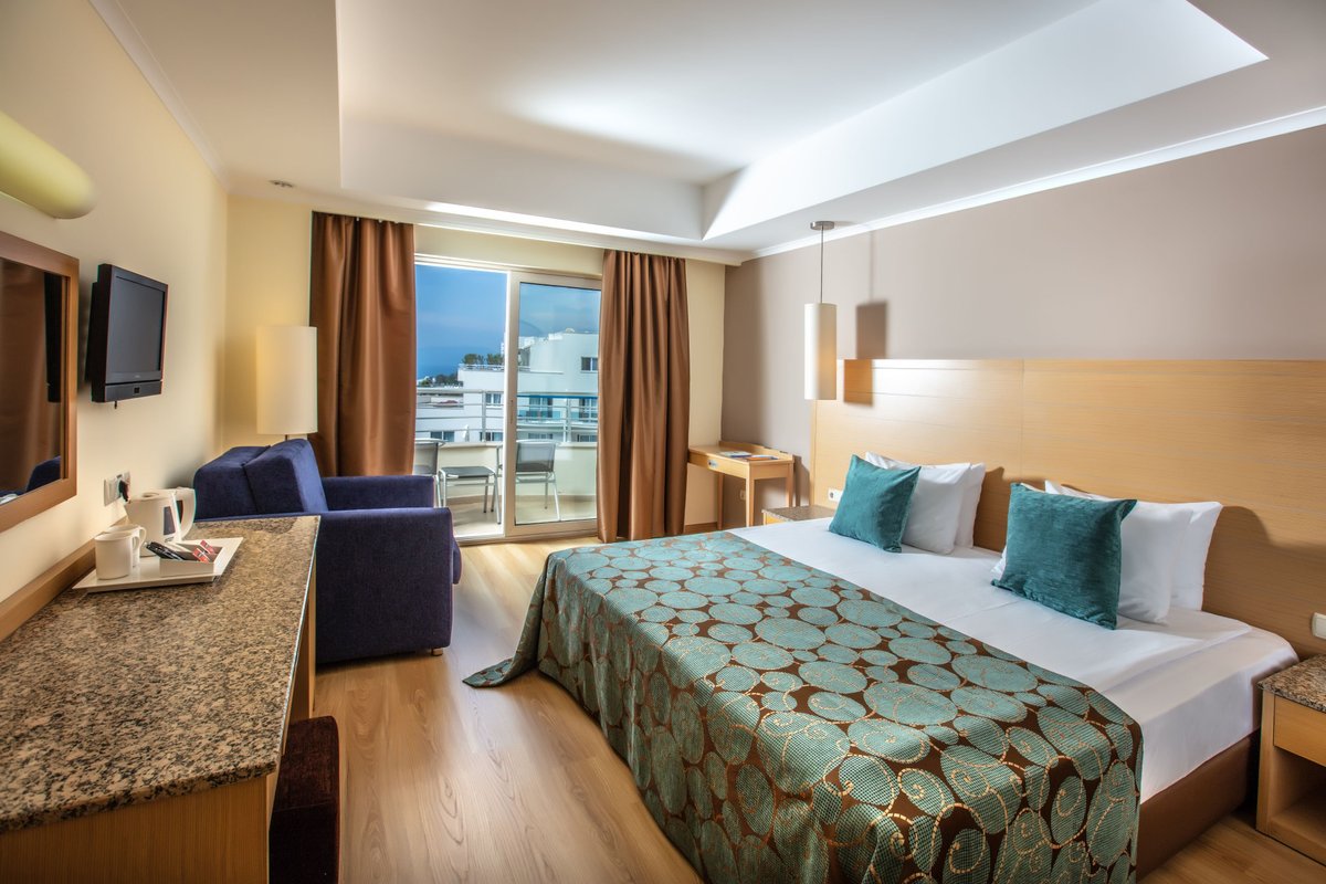 otium sealight beach resort hotel