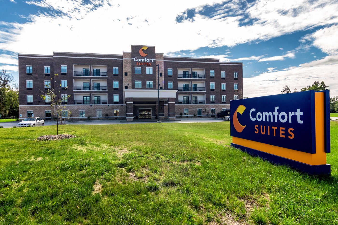 COMFORT SUITES Updated 2024 Prices & Hotel Reviews (Brunswick, Ohio)