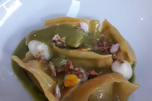Ăn uống 