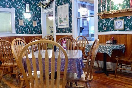 Sweetie Pie's Restaurant and Bakrey