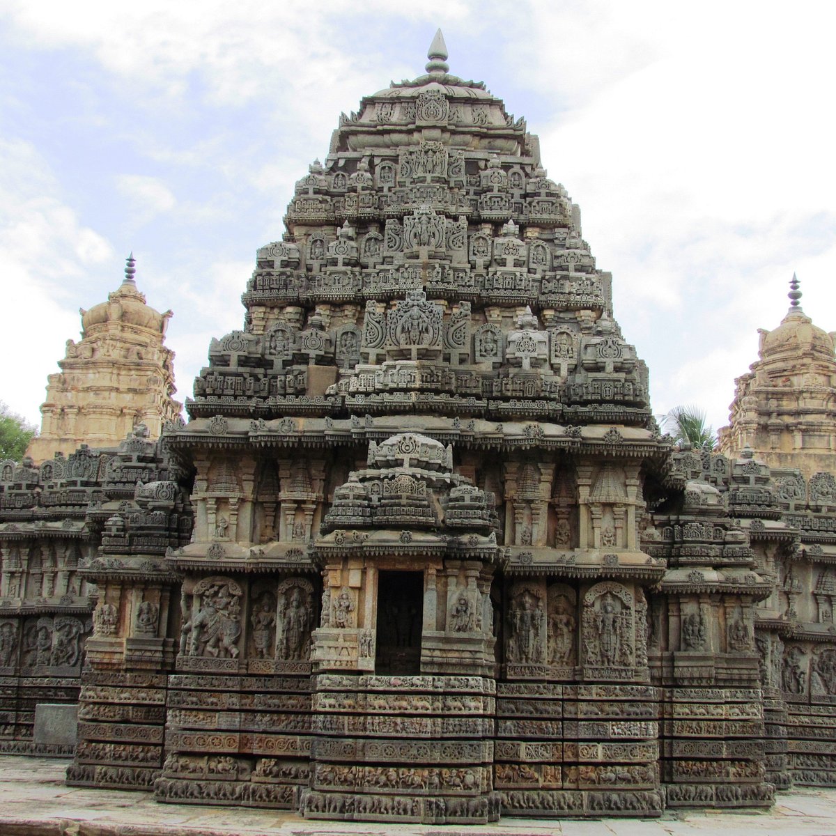 Lakshmi Narasimha Temple (Hassan) - All You Need to Know BEFORE You Go