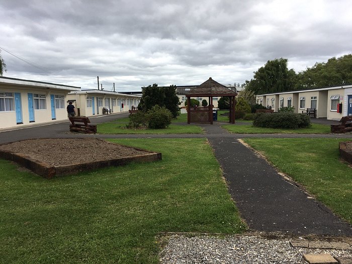 PONTINS SAND BAY HOLIDAY PARK Updated 2024 Reviews, Photos Prices