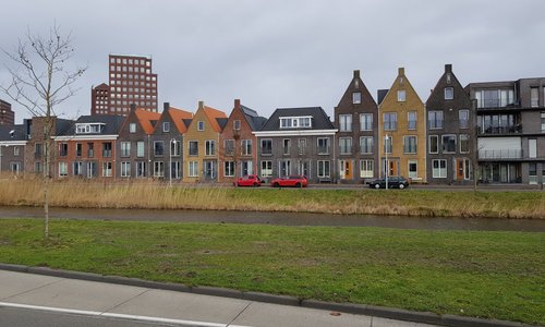 mooie huizen te zien ook vanaf de snelweg