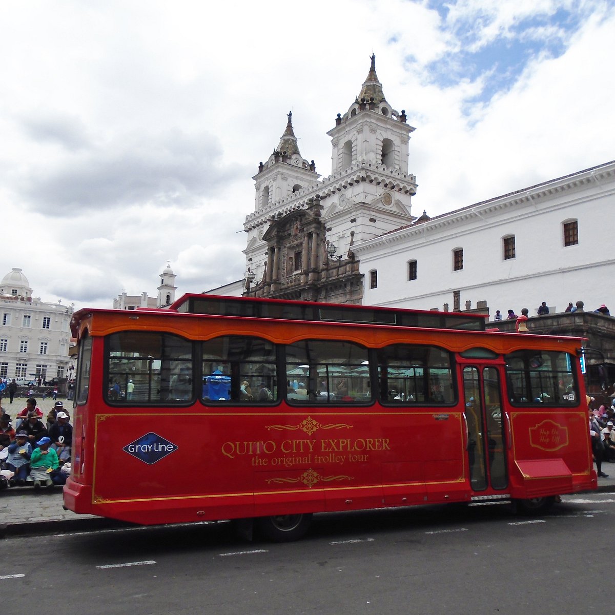 gray line tours ecuador