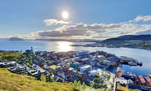 Beatiful view over Hammerfest from our viewpoint