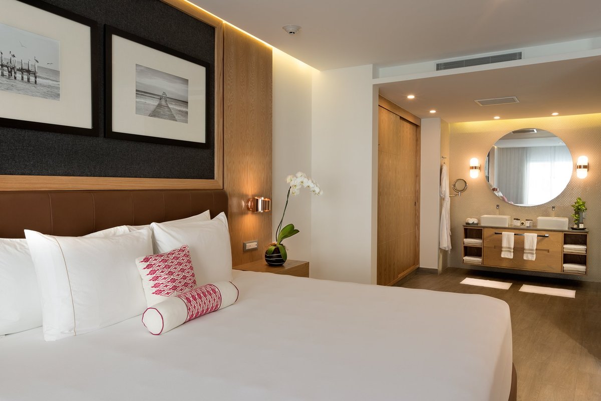 Residences At The Fives Rooms: Pictures & Reviews - Tripadvisor