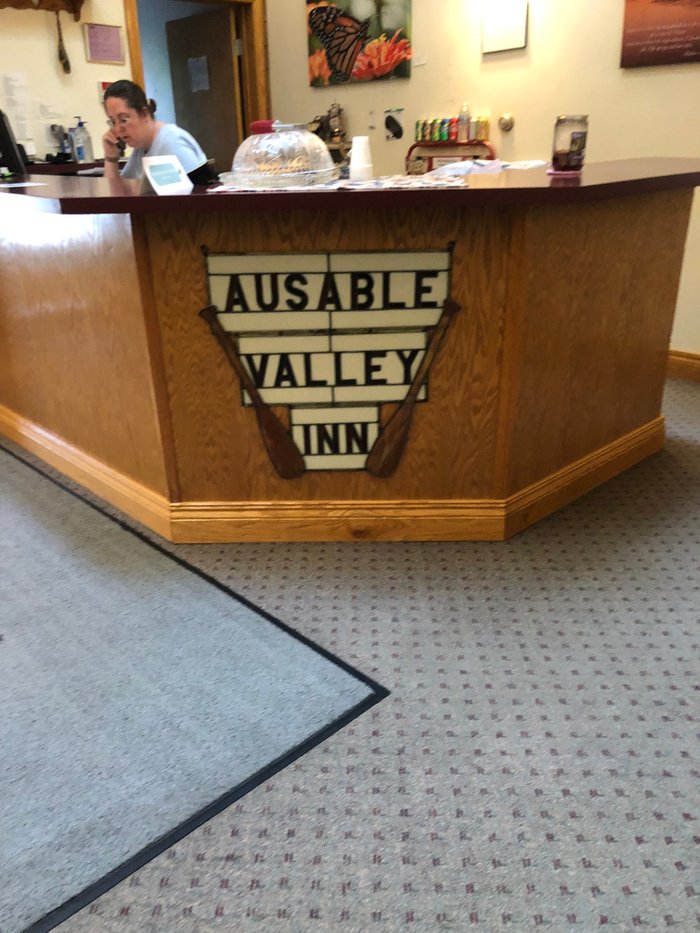 AUSABLE VALLEY INN - Prices & Motel Reviews (Mio, Michigan)