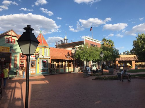 5 Best Theme Parks in Phoenix🥇