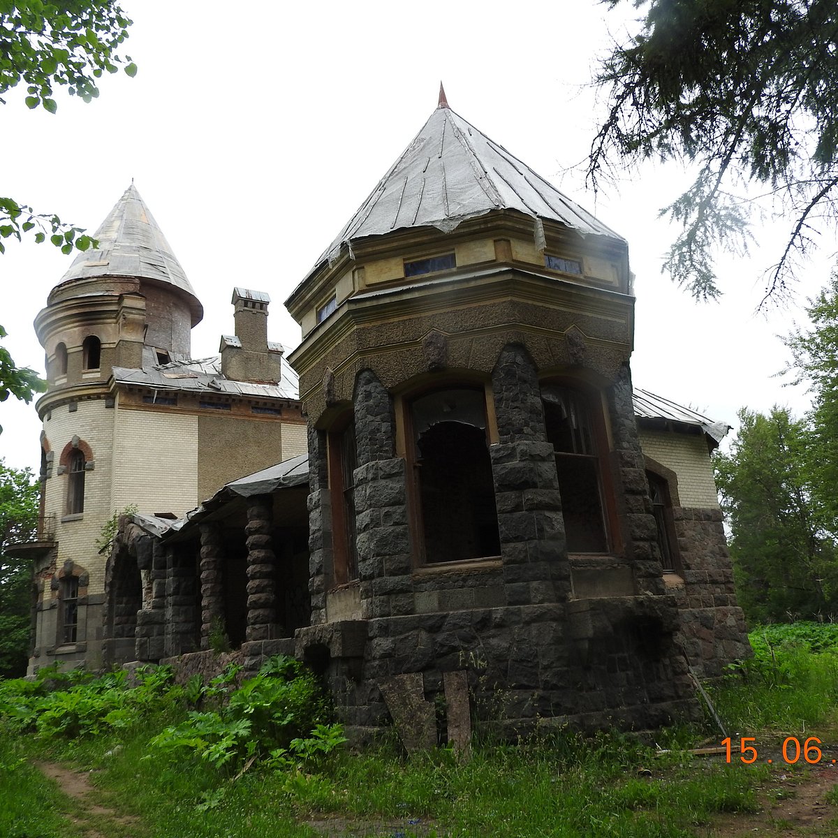 елисеевский дворец белогорка старые