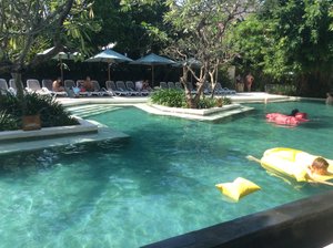 Pool & Beach