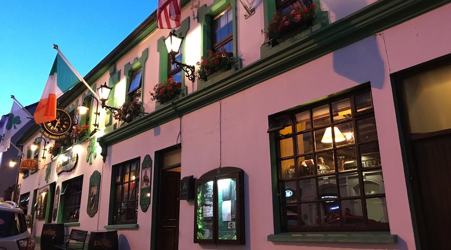 THE DINGLE PUB B&B - Updated 2025 Prices & Reviews (Ireland)
