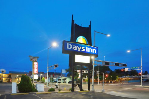 Days Inn by Wyndham Albuquerque Downtown image