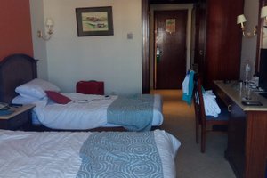 Room & Suite