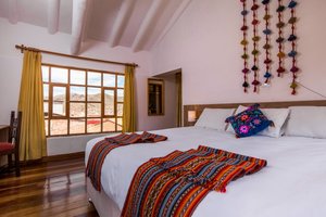 Room & Suite