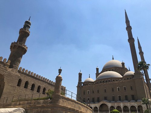 المعالم التاريخية في القاهرة 7. دير السيدة زينب
