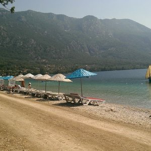 Akbük Serkan in yeri camping & market