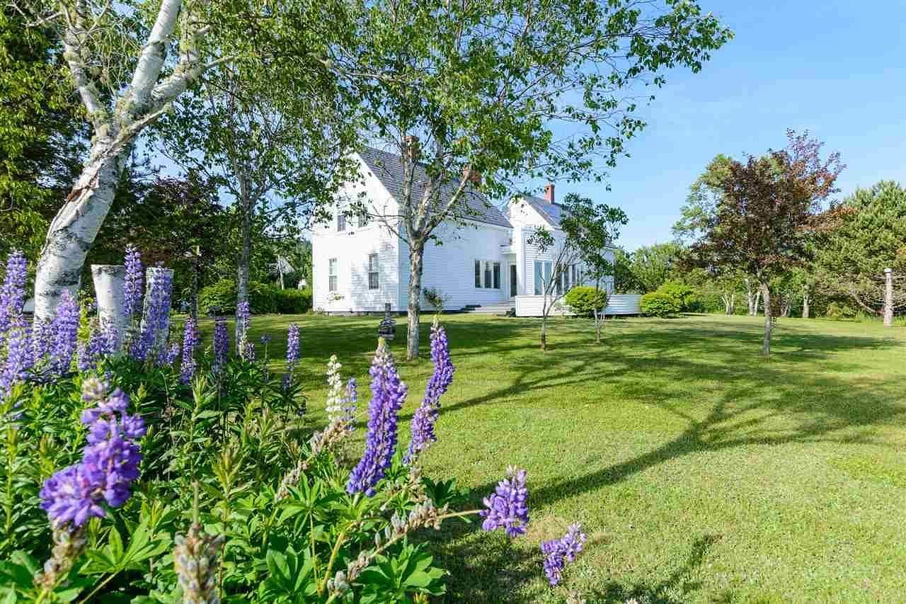 FOX POINT INN Updated 2024 Prices & Reviews (Parrsboro, Nova Scotia)