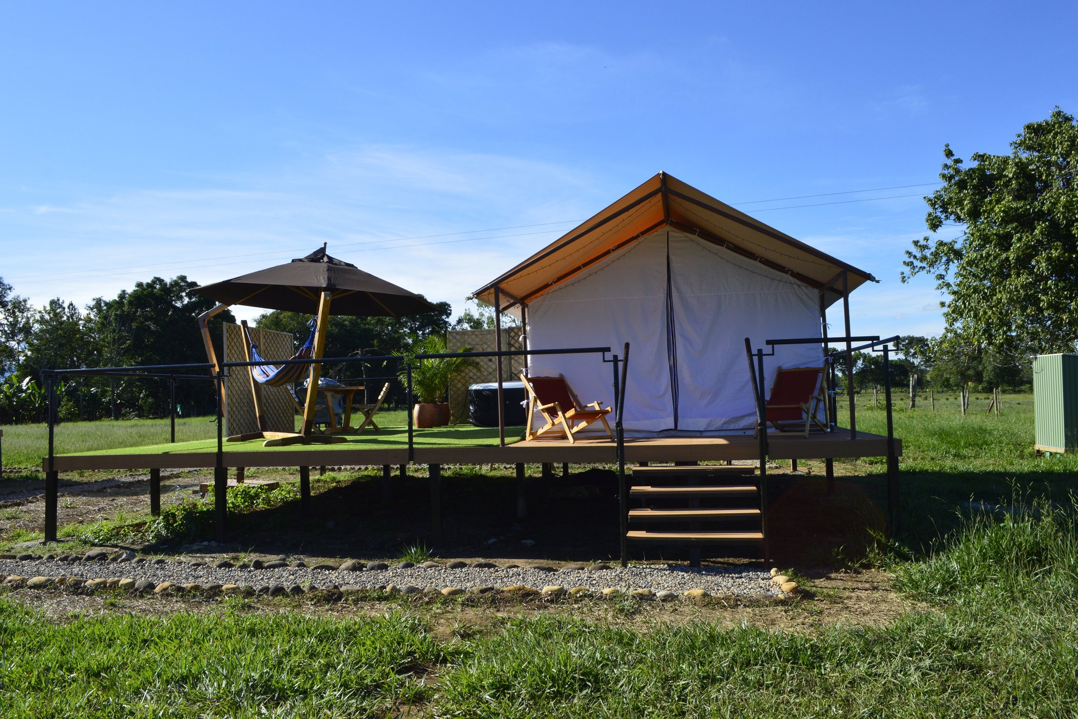 Utopia Glamping hotel de lujo en Villavicencio cerca a Bogotá image