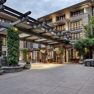 Bellevue Club Hotel