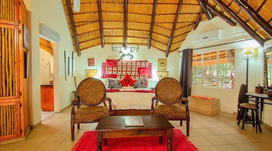 Luxury Family Chalet - African Chalet 