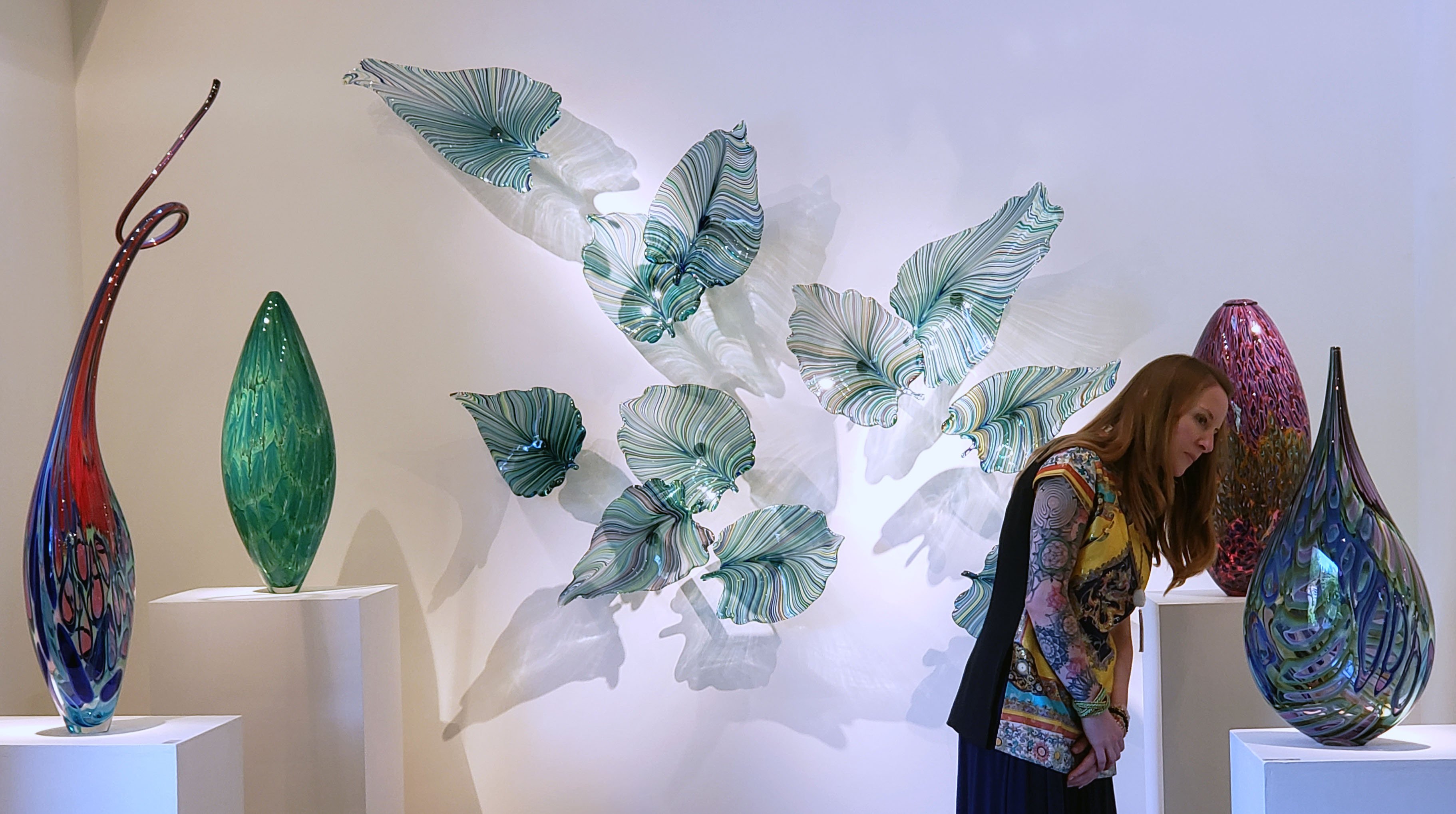 Glass galleries discount