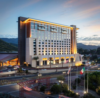Closest casino to willows california map