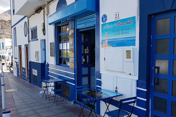 Leche y leche (la leche condensada viene en monodosis) - Picture of Café  Regina Alisios, Gran Canaria - Tripadvisor