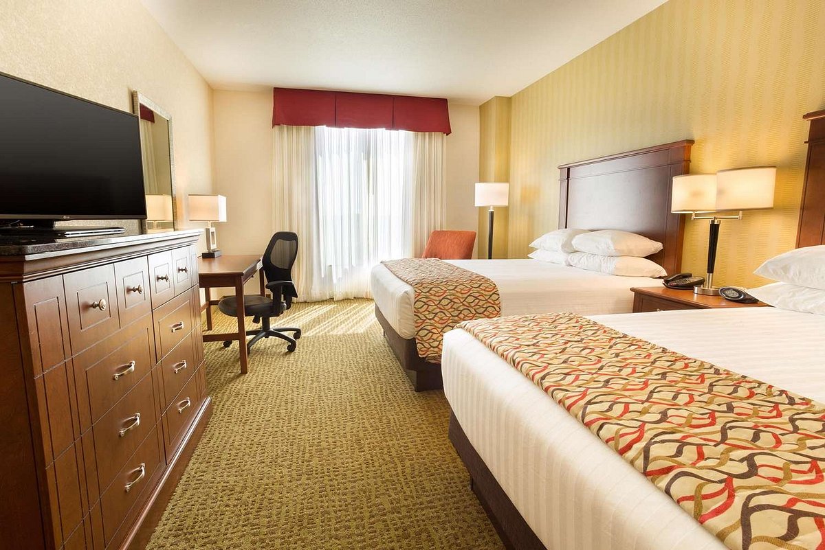 Drury Inn &amp; Suites Denver Central Park, hotel in Denver