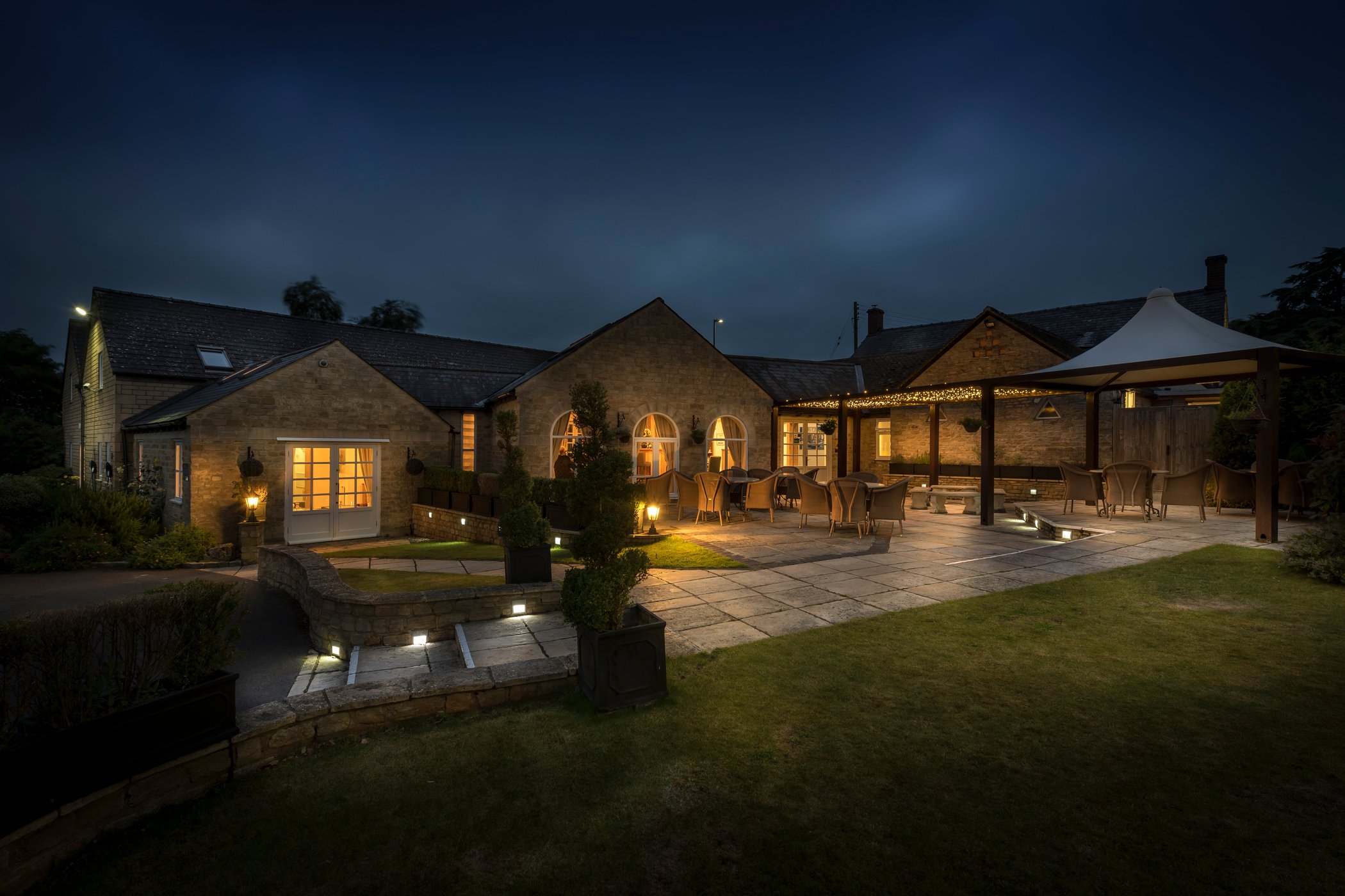 Number Four at Stow - Hotel & Restaurant by null