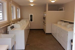 Room & Suite