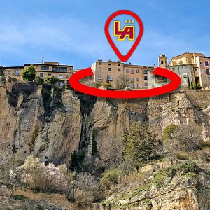 Ubicación del hotel, en pleno casco antiguo de Cuenca y con unas vistas extraordinarias a la hoz del Huécar 