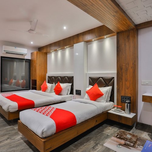 HOTEL GALAXY (Surat, Gujarat) - Hotel Reviews, Photos, Rate Comparison -  Tripadvisor