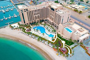 Top 10 Hotels with Sauna in Fujairah - Nina's Guide 2024