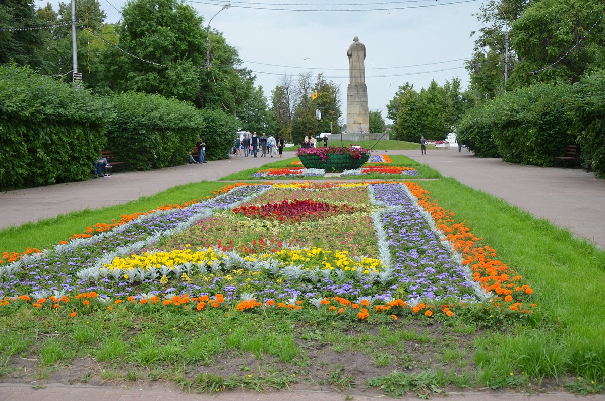 Памятник Котам и Собакам Пострадавшим от Автомобилей, Кострома: лучшие  советы перед посещением - Tripadvisor