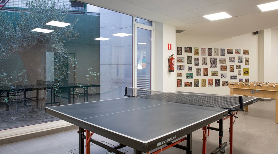 PING PONG (ONLY RESIDENTS)