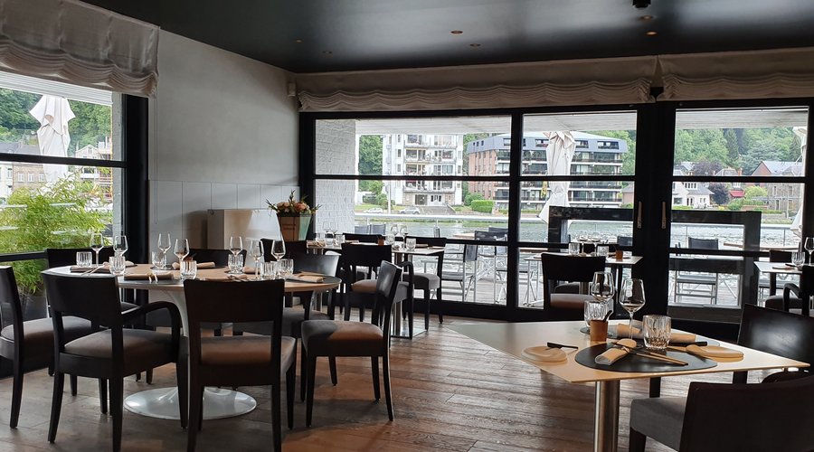 vue intérieure restaurant 