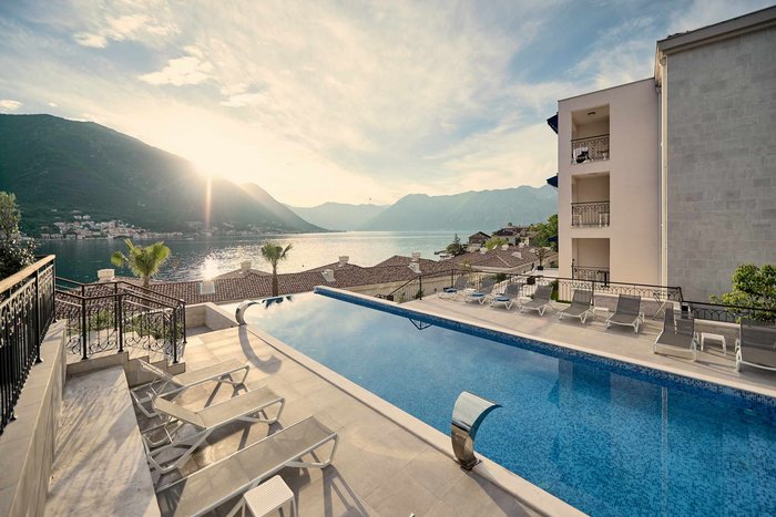 Huma Kotor Bay Hotel and Villas Pool: Pictures & Reviews - Tripadvisor