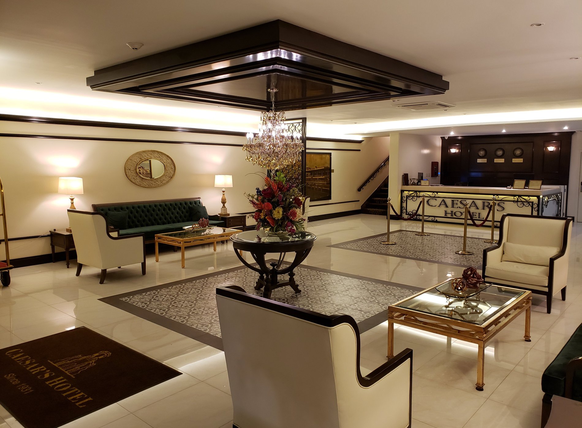 Hotel Caesars by null