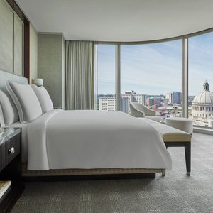 Back Bay Corner Suite Bedroom