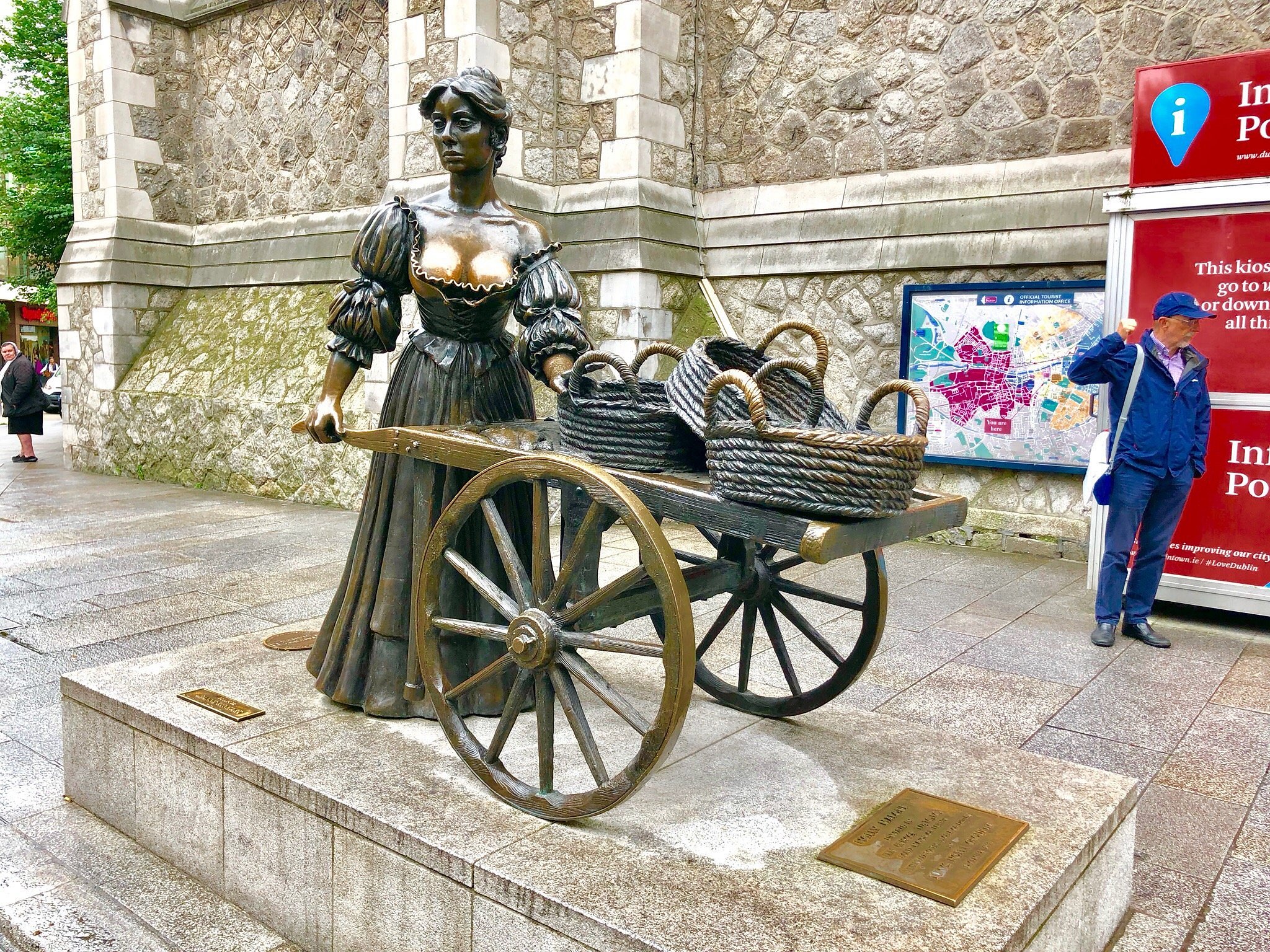 DUBLIN FREE WALKING TOUR - All You Need to Know BEFORE You Go