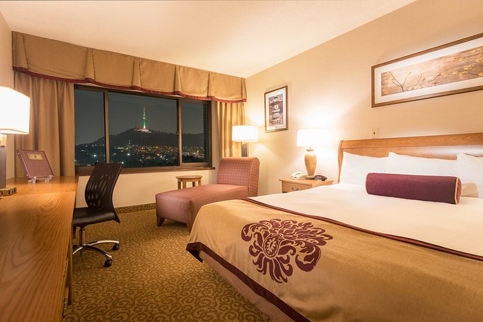 Our Standard Room sets a bar for American-style accommodations in Seoul, South Korea. Clean and comfortable, with space to spread out, our standard rooms are also a surprising value. 