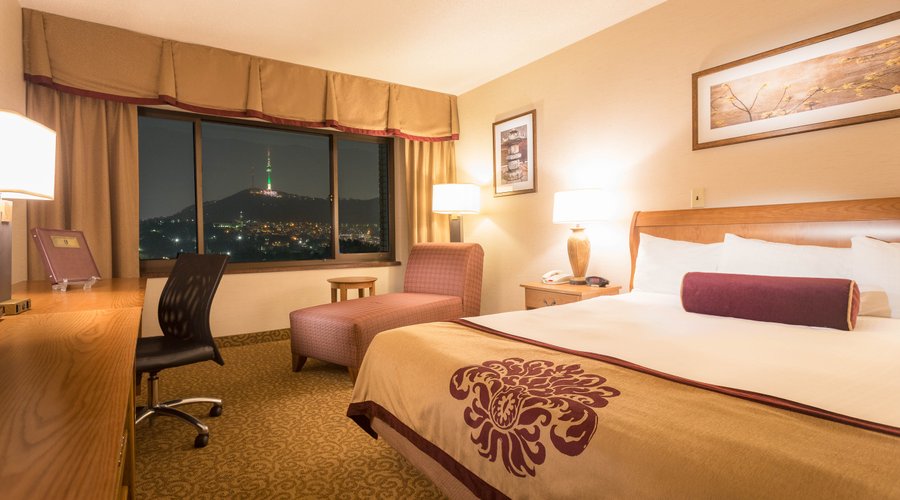 Our Standard Room sets a bar for American-style accommodations in Seoul, South Korea. Clean and comfortable, with space to spread out, our standard rooms are also a surprising value. 