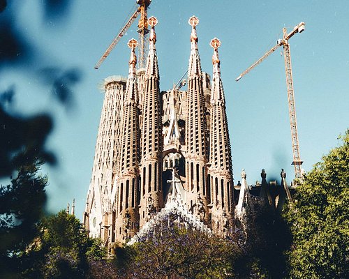 31 Best Things to Do in Barcelona Right Now