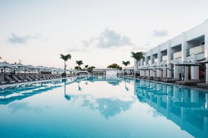 Pool und Strand
