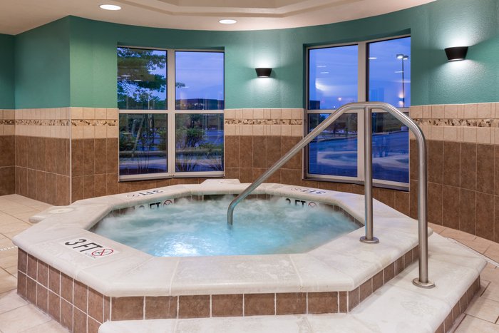 Homewood Suites By Hilton Cleveland-beachwood Pool: Pictures & Reviews ...