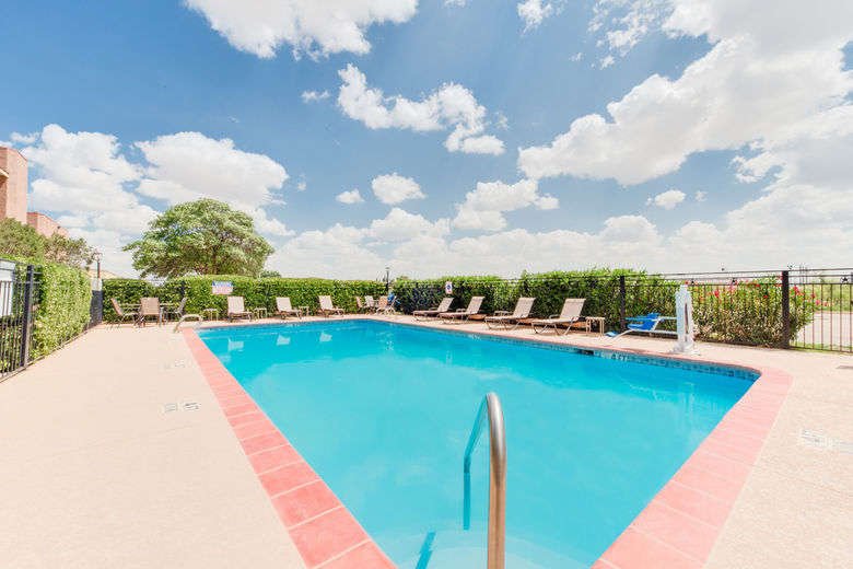 Hotel photo 41 of Baymont by Wyndham Midland Airport.