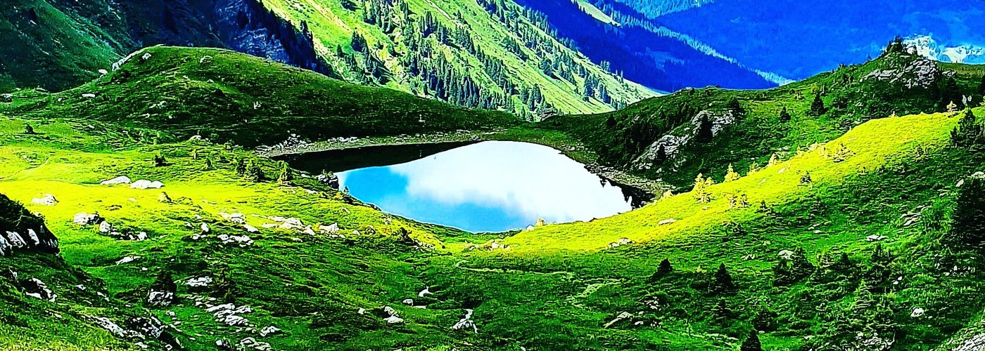 Amazing picture from the Chésery lake in the canton of Valais in the swiss mountains 🇨🇭! Magnifique vue sur le lac de Chésery dans le canton du Valais dans les Alpes suisses. Che bel laggo nel cantone di Valais nella Svizzera ! Enjoy the picture and relax !