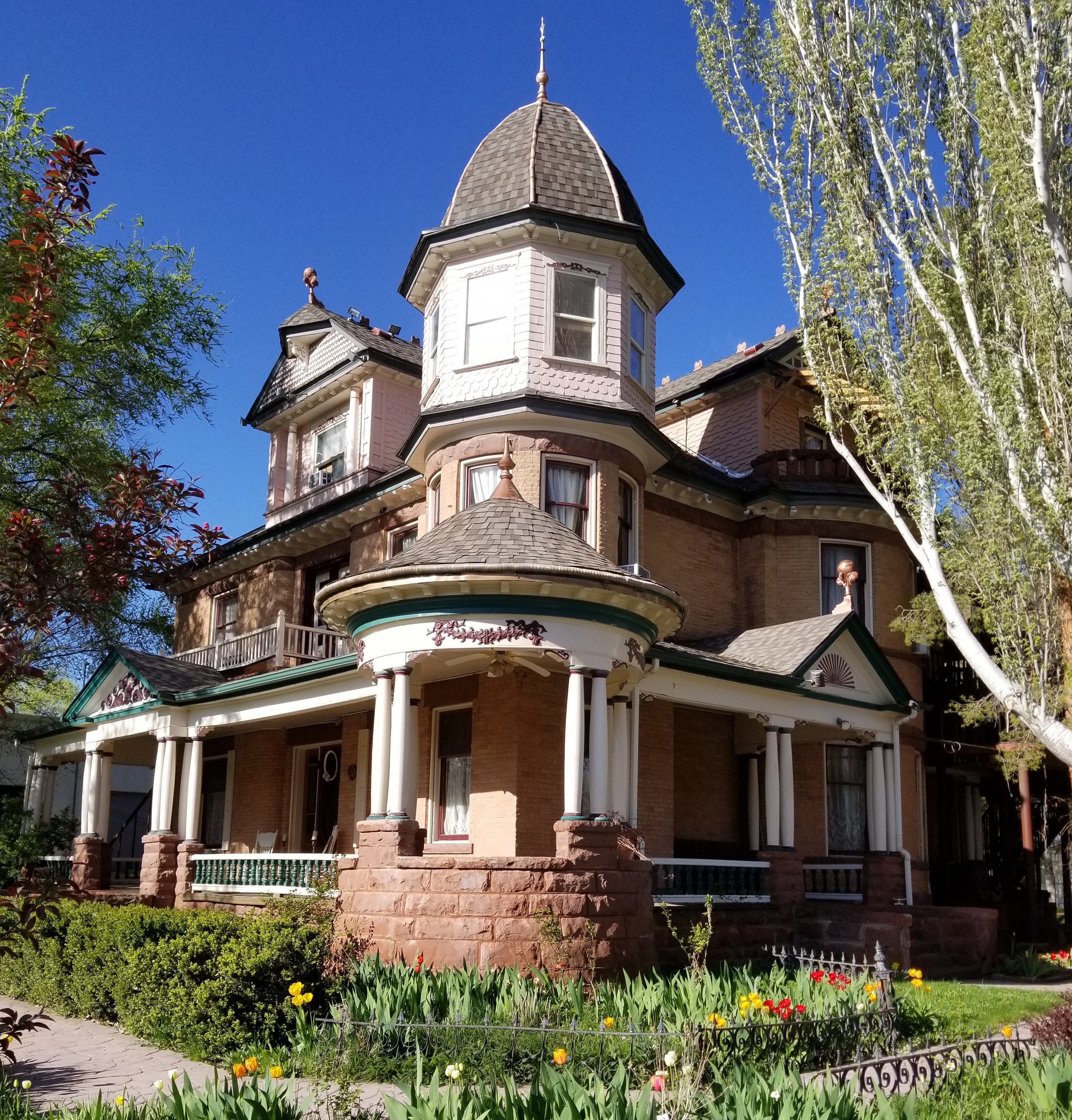 WHITMORE MANSION - Prices & B&B Reviews (Nephi, Utah) - Tripadvisor